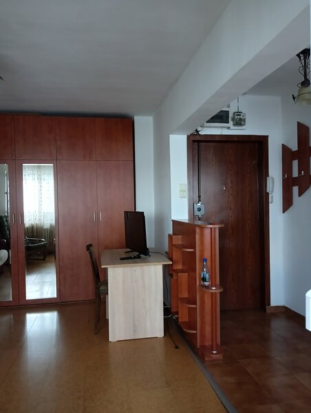 Dorobanti, garsoniera mobilata si utilata, str. Hatmanul Arbore