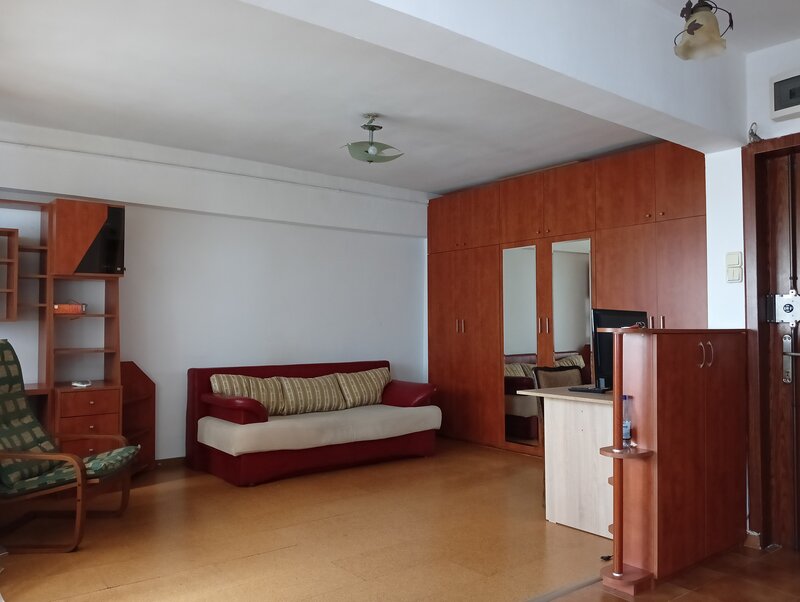 Dorobanti, garsoniera mobilata si utilata, str. Hatmanul Arbore